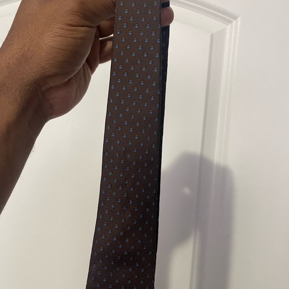 Christian Dior Tie Brown with bluish spot designs Sz Os - Picture 11 of 16